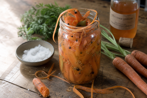 Quick Cider Pickled Carrots