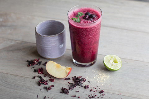 Hibiscus Berry Refresher Smoothie